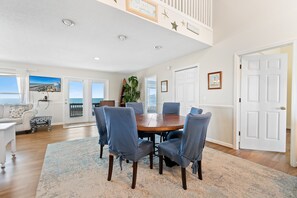 Dining - "Oceans Edge" - Luxury Oceanfront home, 4 Bedrooms / 2.5 Bathrooms (Holden Beach)