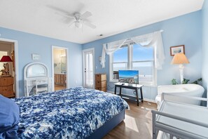 4 bedrooms, iron/ironing board, Internet