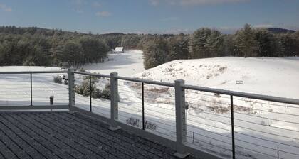 Plage privée, zone picinic couverte, foyer, minutes de Conway, NH, Ski