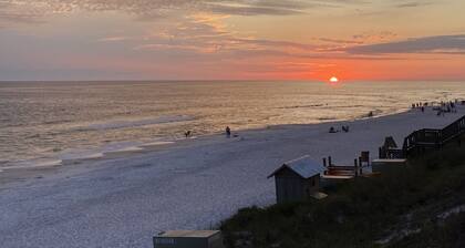 In the Heart of Rosemary Beach - Beach, Pool, & Shops Steps Away