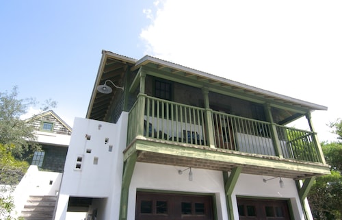 In the Heart of Rosemary Beach – Beach, Pool, & Shops Steps Away