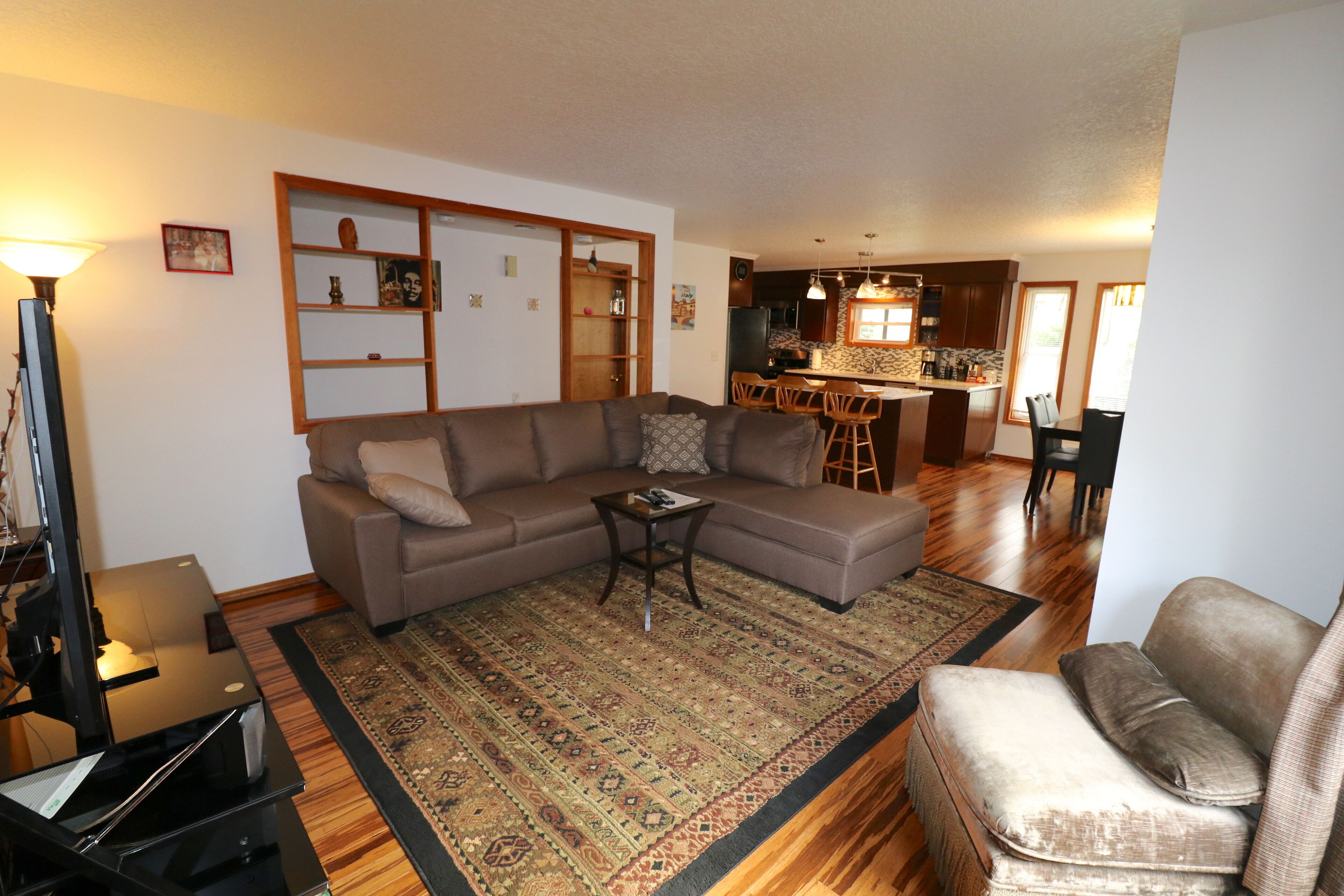 スマートテレビ、DVD プレーヤー、ステレオ