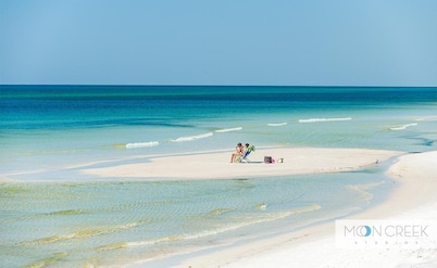 PrivateDeededBeach!!!>350KRenovatedDreamHome>Chef'sKitchen>2Pools>25poundDogOk