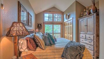 4 chambres, fer et planche à repasser, Wi-Fi gratuit, draps fournis