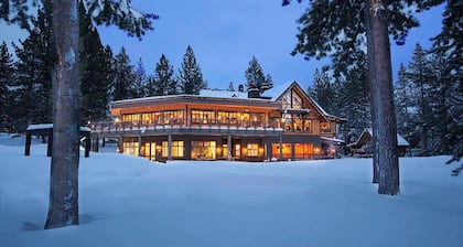 Spectacular Views, Full Amenities Access, Walk to Pools/Gym, Sledding out back!