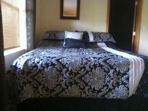 4 bedrooms, free WiFi, bed sheets