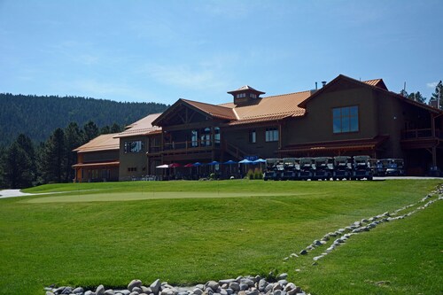 Golden Enchanted Getaway at Angel Fire  2 bedroom 2 bath Condo