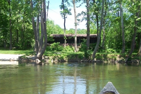 Mid River Dream Cabin:
View from the Shenandoah River
Lazy River Cabins Luray VA