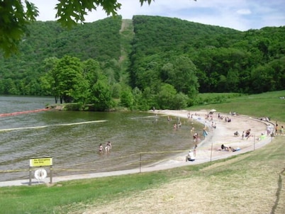 Whippoorwill Retreat At Raystown Lake Just Down The Road From James Creek 