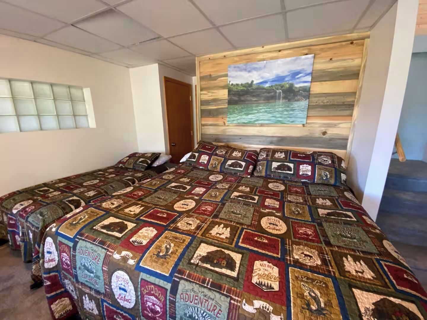 3 bedrooms, travel cot, free WiFi, bed sheets
