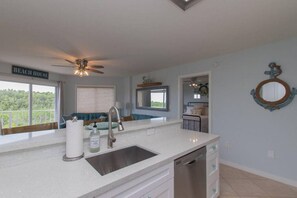 Interior - Dbl Master |Oceanview |Jacuzzi |Beach |Marina |BBQ (Tavernier)