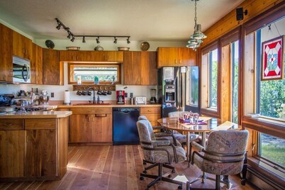 East Side of Glacier Park is our back yard!!  Have a look.