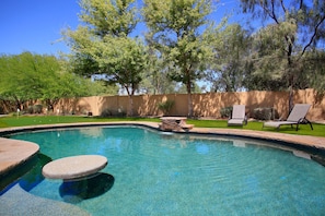 A heated pool - Private Paradise: Chef’s Kitchen and Acre Escape (Scottsdale)