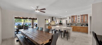 Private Paradise: Chef’s Kitchen and Acre Escape