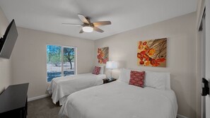 5 bedrooms, desk, iron/ironing board, travel cot