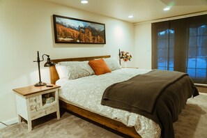 3 bedrooms, iron/ironing board, free WiFi, bed sheets - Aspen Ridge Mountain Getaway with Breathtaking Views, Wi-Fi (Divide)