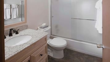 Combined shower/tub, hair dryer, shampoo