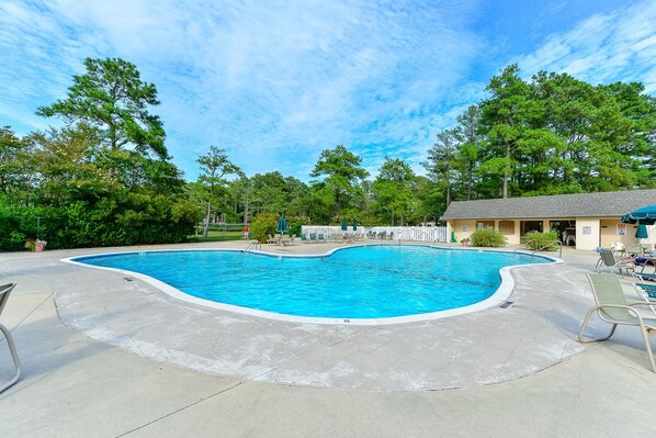 Pool - Bethany Beach 3-BR Townhouse With Pool and Tennis - Walking Distance to Beach! (Bethany Beach)