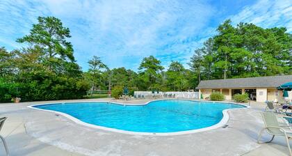 Bethany Beach 3-BR Townhouse With Pool and Tennis - Walking Distance to Beach!
