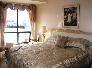 1 bedroom, desk, iron/ironing board, free WiFi -  WINTER IN VICTORIA! WATRFRNT DWNTWN WEST BALC, KING BDRM:  $2890/M, 90 DAY MIN, (Victoria)