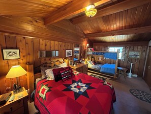 2 bedrooms, desk, free WiFi, bed sheets