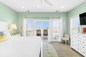 3 bedrooms, iron/ironing board, internet, bed sheets