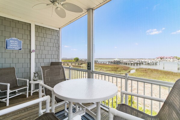 Outdoor dining - Stay at Sail Away - Riverfront Views (Folly Beach)