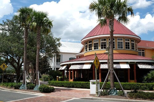 Our Village Gem-Dog Friendly-Cozy & Peaceful-Walk to Sumter Square