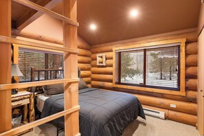 4 Schlafzimmer, Bügeleisen/Bügelbrett, Reisekinderbett, kostenloses WLAN