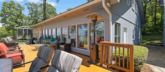 Charming waterfront Lake Norman home