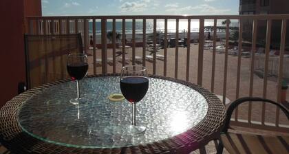 Swedish owned Spacious Condo with view over the large pool area and the beach