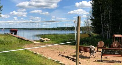 Waterfront Cabin With Sand Beach On Pristine Shell Lake