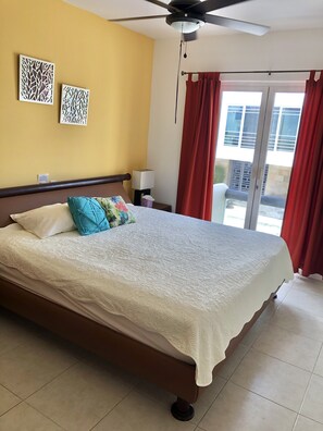 2 bedrooms, in-room safe, desk, iron/ironing board