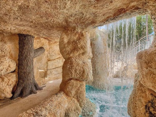 NEW! OCEANFRONT SHOWHOUSE CASA MAR • NO RESORT OR MANAGMENT FEES • 2 KING SUITES