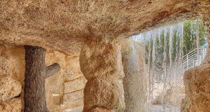 NEW! OCEANFRONT SHOWHOUSE CASA MAR • NO RESORT OR MANAGMENT FEES • 2 KING SUITES