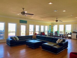 Smart TV, DVD player, books