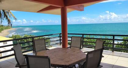 Caribbean Beach Front Gem 1&2, Family Vacation Compound