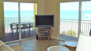 Smart TV, reproductor de DVD y libros