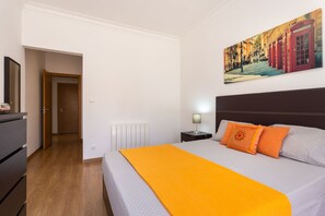 1 chambre, fer et planche à repasser, Wi-Fi, literie fournie
