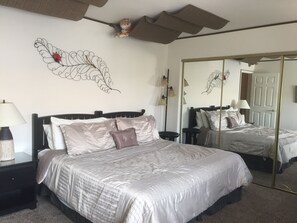 4 habitaciones, camas con efecto memoria y escritorio 