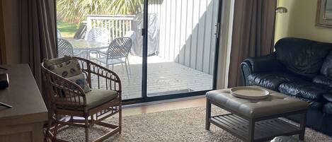 Smart-TV, DVD-spiller og filmbibliotek