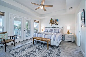 6 bedrooms, iron/ironing board, free WiFi, bed sheets