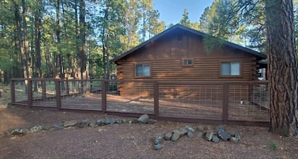 Upea mökki Nestled In The Pines Pinetop järvien Country Club