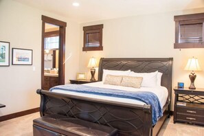 3 bedrooms, travel cot, free Internet, bed sheets - Central Location w/ Suncadia Pool Access (Cle Elum)