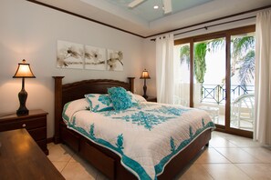 3 bedrooms, in-room safe, desk, free WiFi