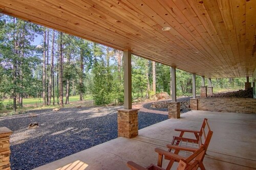 Beautiful Vacation rental on Golf course!