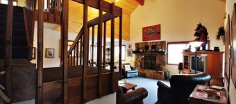 素敵な家の川、大パーティー、WIFI、W / D、グリル/喫煙者に最適