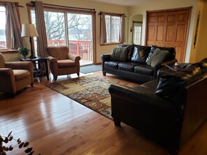 TV, fireplace, DVD player, ping pong