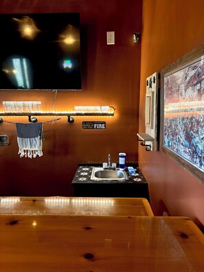 Interior - KY Cabin Escape: Bourbon Trail, Ark Encounter, Theatre & Game Room, Firepit&Pond (Bagdad)