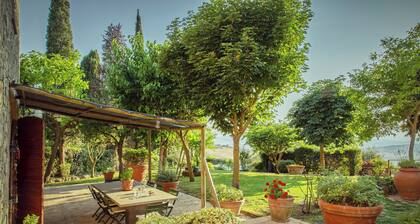 B&B de luxe Ă Monticchiello en Toscane avec une vue fantastique sur le Val D'orcia